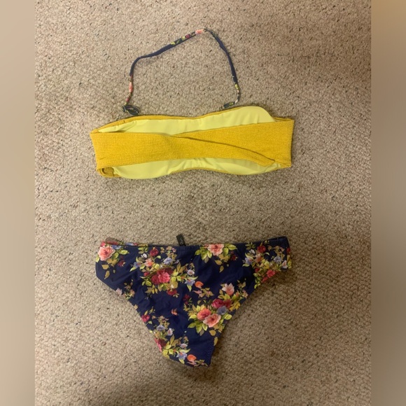 Violetta Moda Mare (Italian) Size 6 Small Swimsuit Yellow Floral - Picture 2 of 4